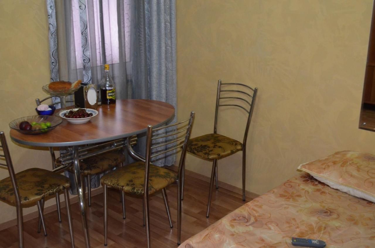 Хостелы TJ+ Hostel Батуми-7