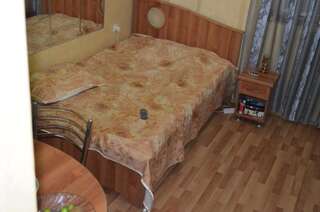Хостелы TJ+ Hostel Батуми-4