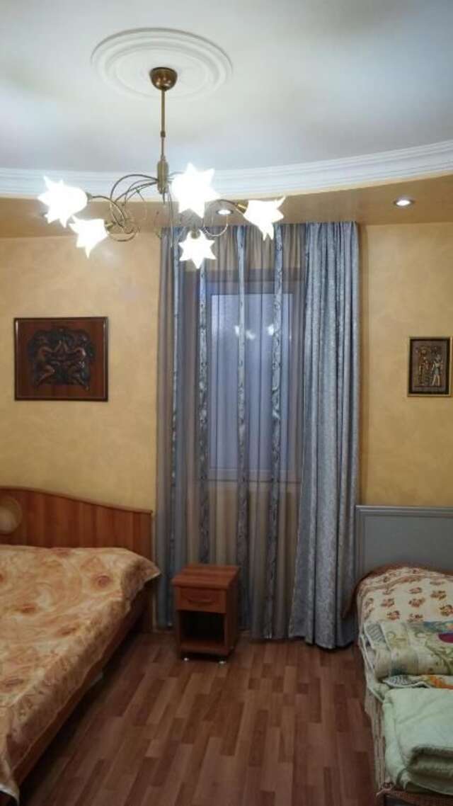 Хостелы TJ+ Hostel Батуми-18