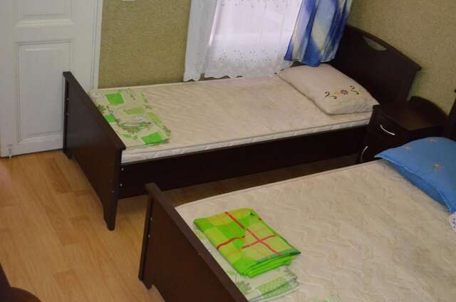 Хостелы TJ+ Hostel Батуми-5