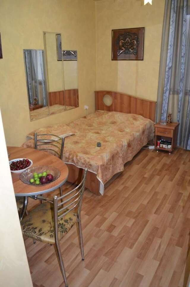 Хостелы TJ+ Hostel Батуми-11
